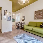 Casamao Ap - Cornelia Metro A